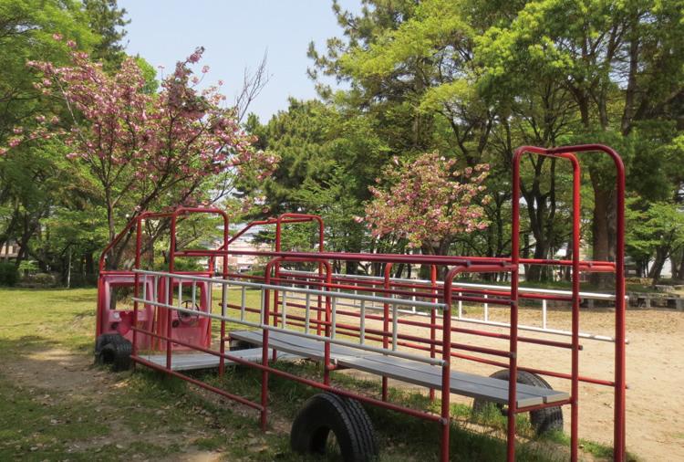 park. Until Hachimanyama park 610m walk 8 minutes