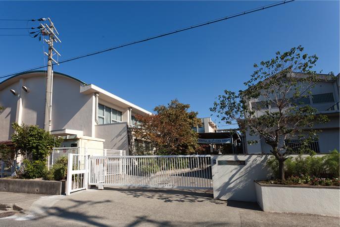 Primary school. Municipal Toko to elementary school 780m