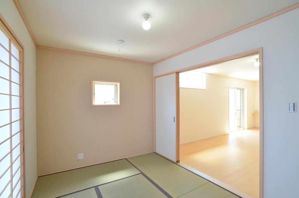 Same specifications photos (Other introspection). Example of construction (same specifications)