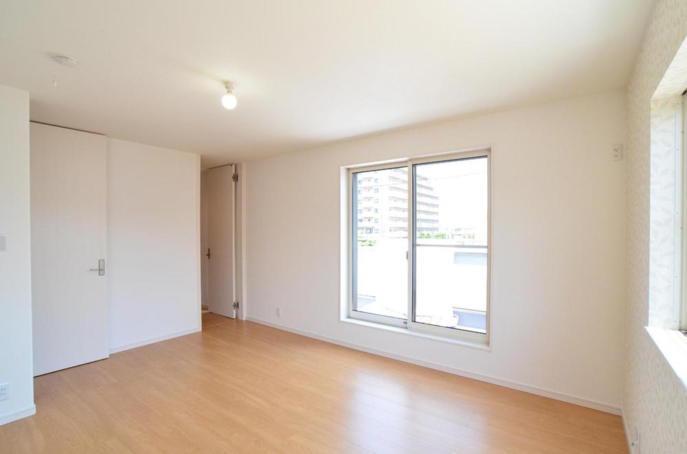 Same specifications photos (Other introspection). Example of construction (same specifications)