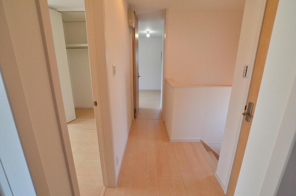 Same specifications photos (Other introspection). Example of construction (same specifications)