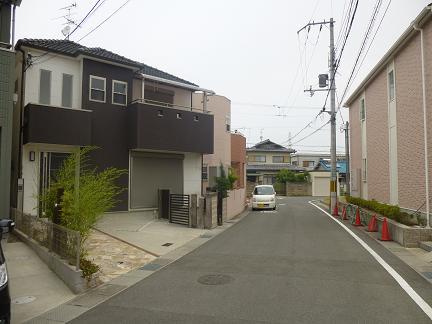 Local photos, including front road. Local (May 2013) Shooting