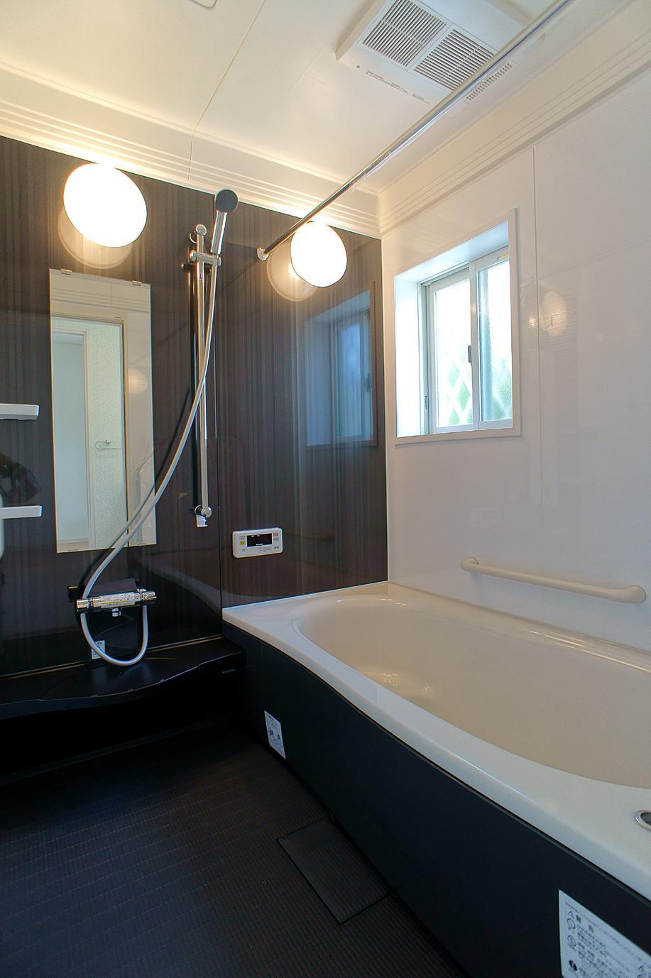 Same specifications photos (Other introspection). Our example of construction (interior)