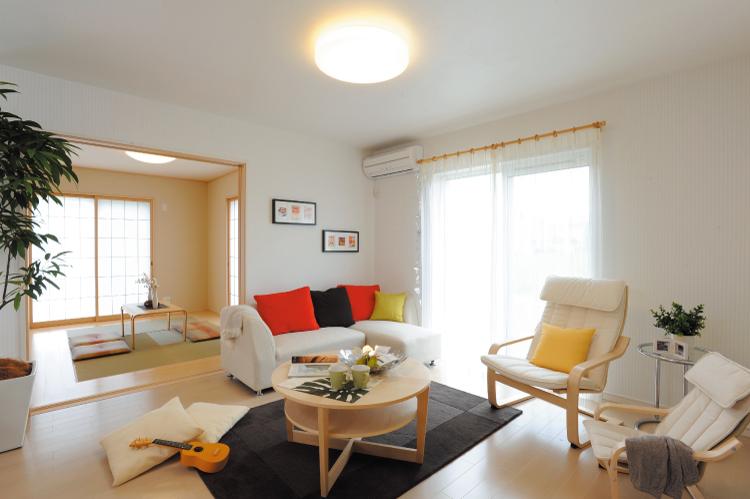 Building plan example (introspection photo). Side-by-side of the Japanese-style room with LDK is, The large space and match! ( ※ Our construction cases)