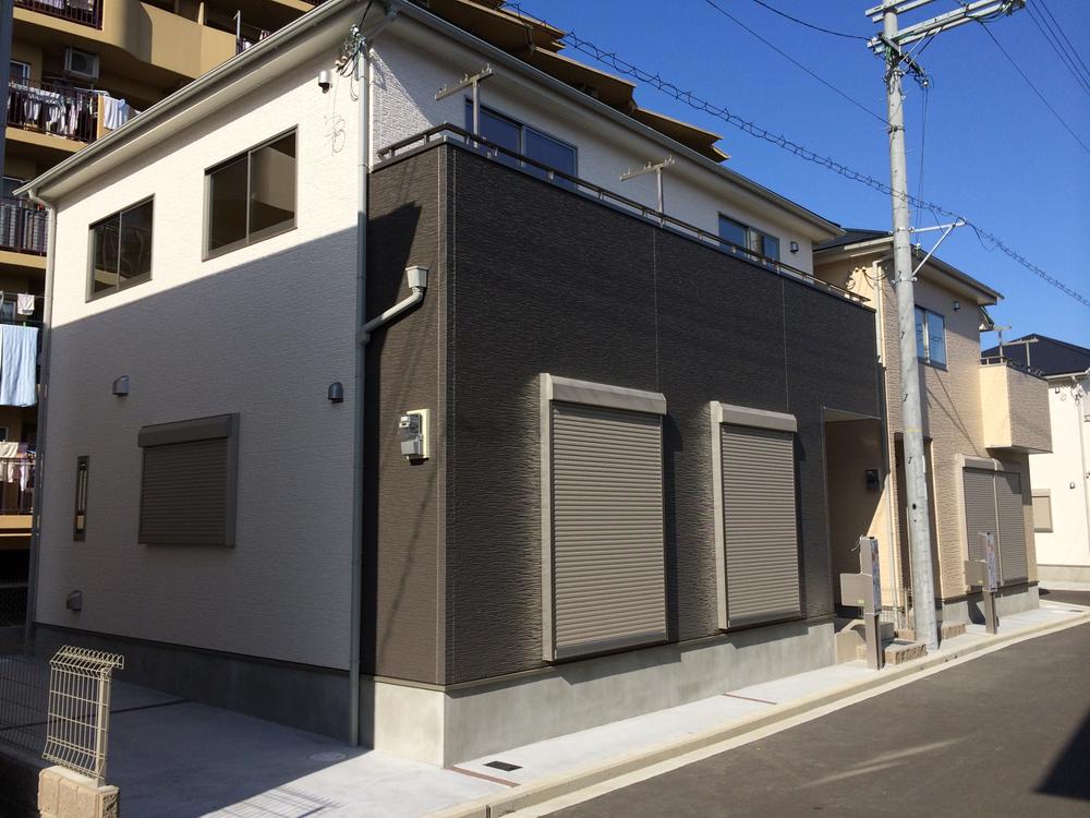 Local photos, including front road