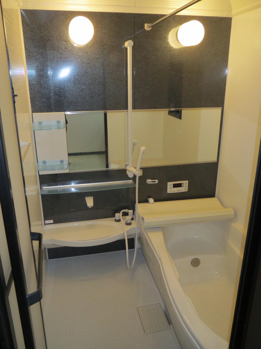 Bathroom. Indoor (11 May 2013) Shooting