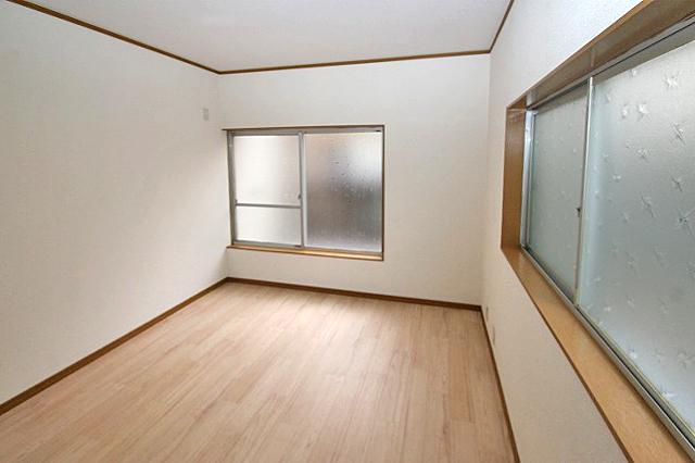 Non-living room. 2 Kaiyoshitsu