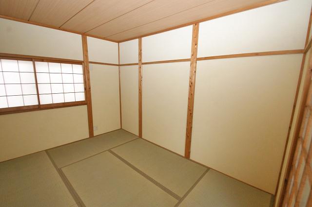Non-living room. Second floor Japanese-style room