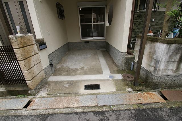 Entrance. Minicars one OK