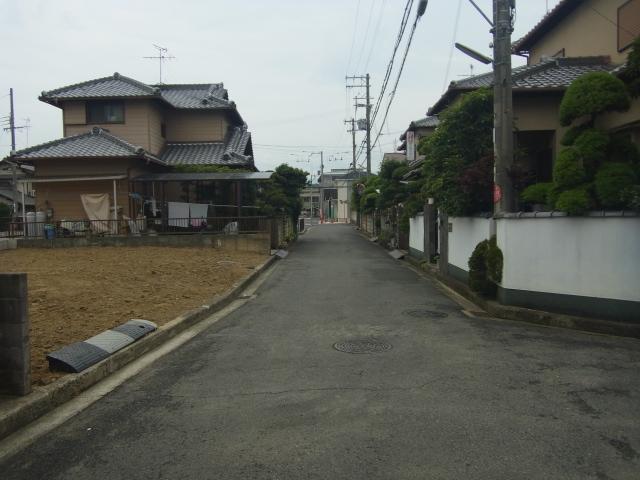 Local photos, including front road. Local (June 2013) Shooting