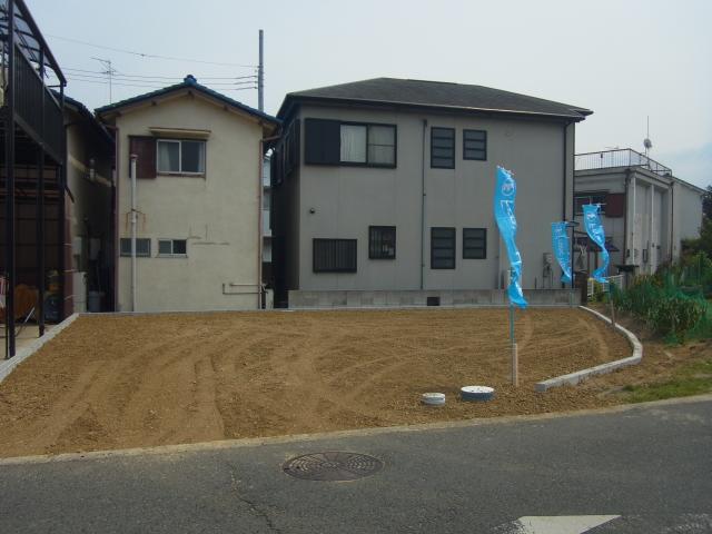 Local land photo. It is beautifully landscaped with local. I'd love to, , Please visit.