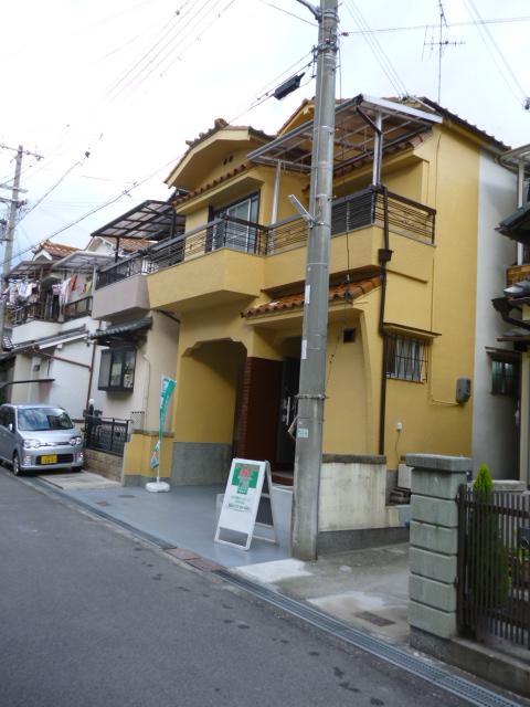 Local photos, including front road. Local (12 May 2013) Shooting