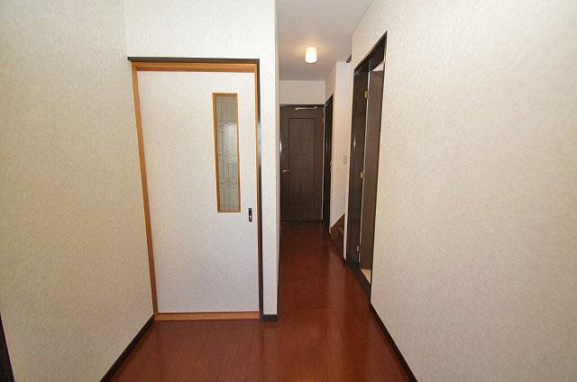 Entrance. Entrance hall