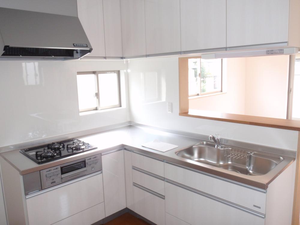 Kitchen. Construction Case