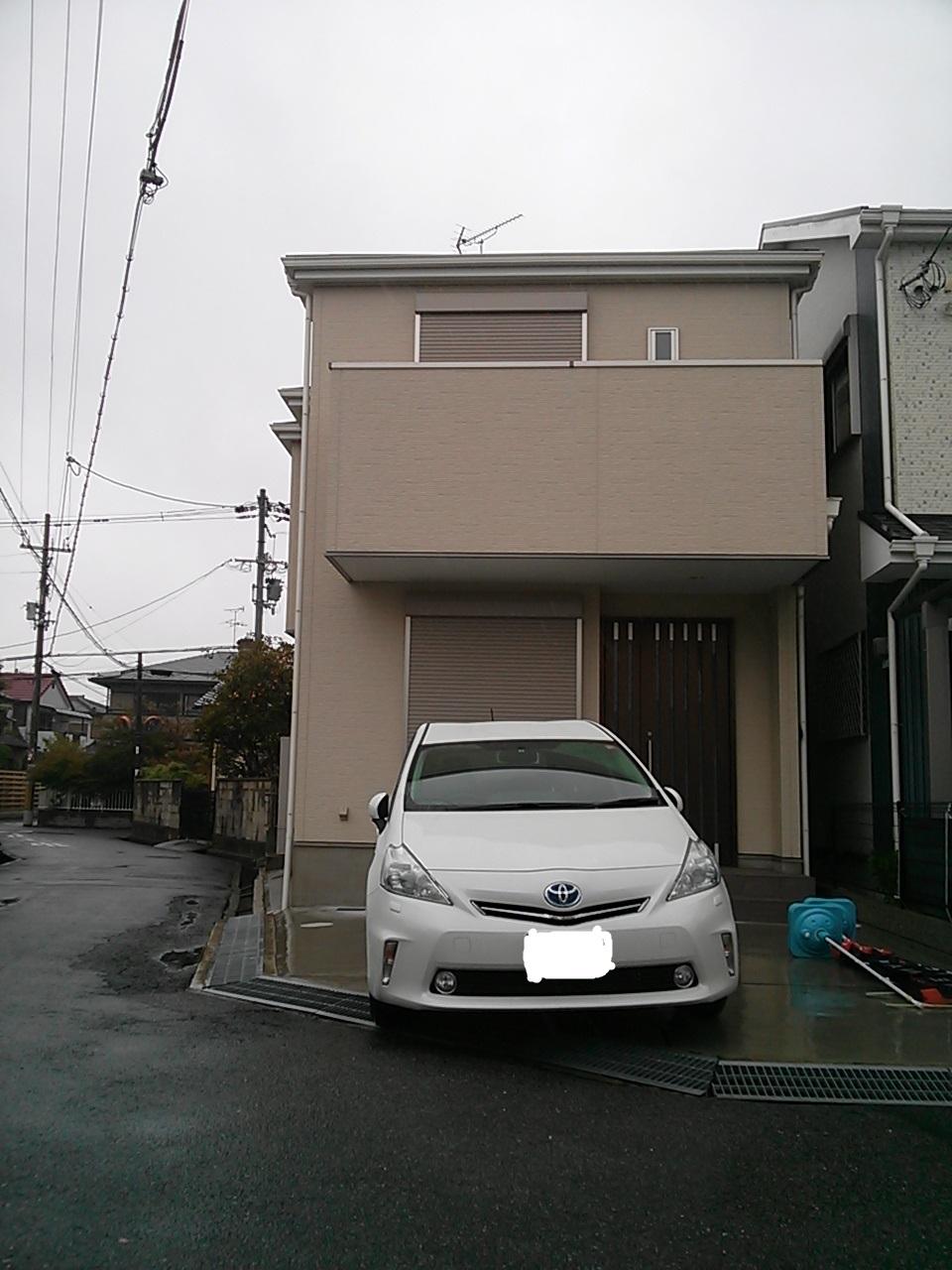 Local appearance photo. Parking two units can be. 