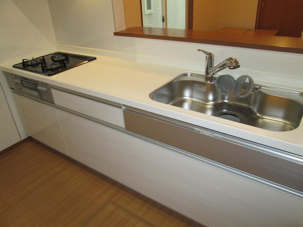 Kitchen. With water around the state-of-the-art facilities You can comfortably start new life