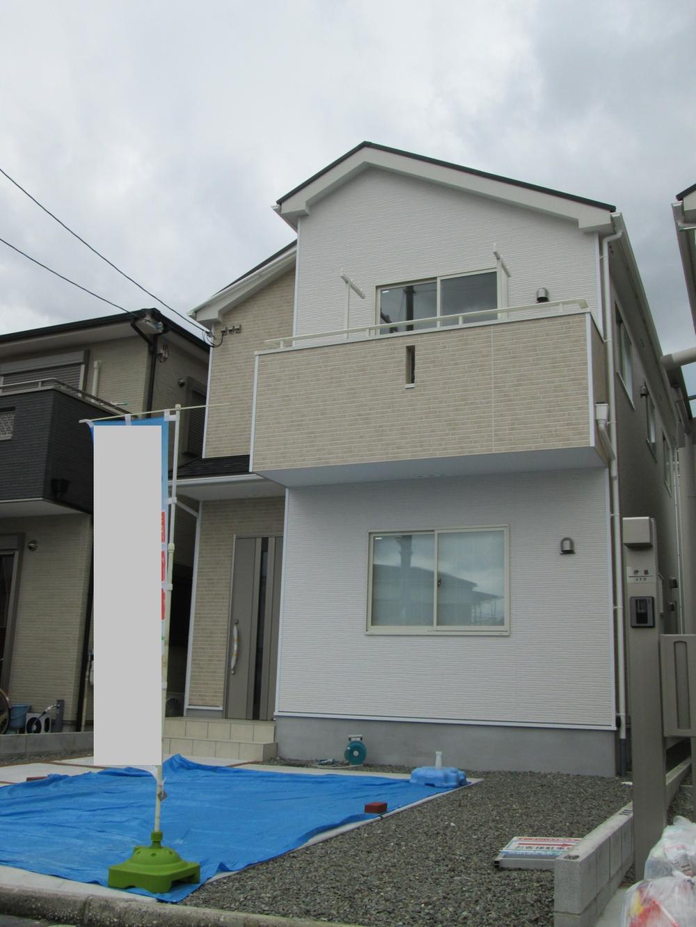 Local appearance photo. Appearance of refreshing impression.