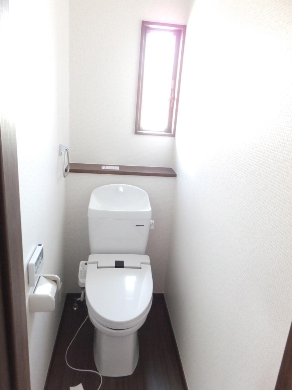 Building plan example (introspection photo). Accent on the back ・ Cross is directing, Stylish toilet!