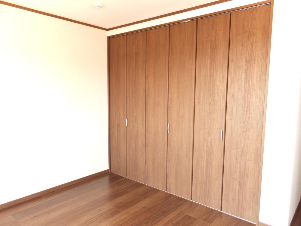 Building plan example (introspection photo). Storage space sufficient, Western is!