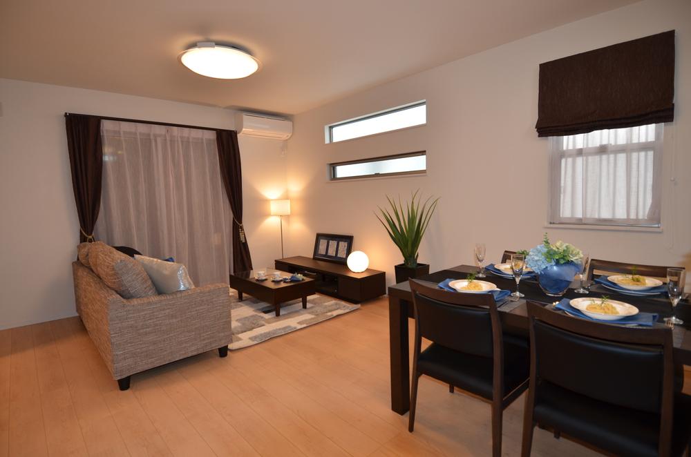 Living. 16 Pledge of spacious living