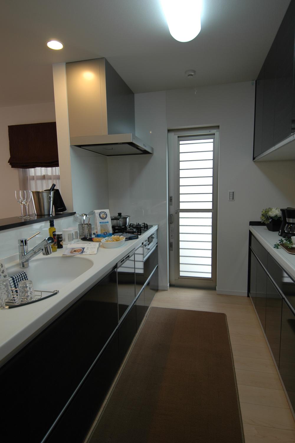 Kitchen. Also also comes with fun cup board cuisine in face-to-face kitchen.