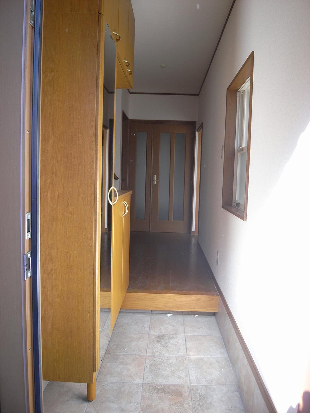 Entrance. Local (11 May 2013) Shooting