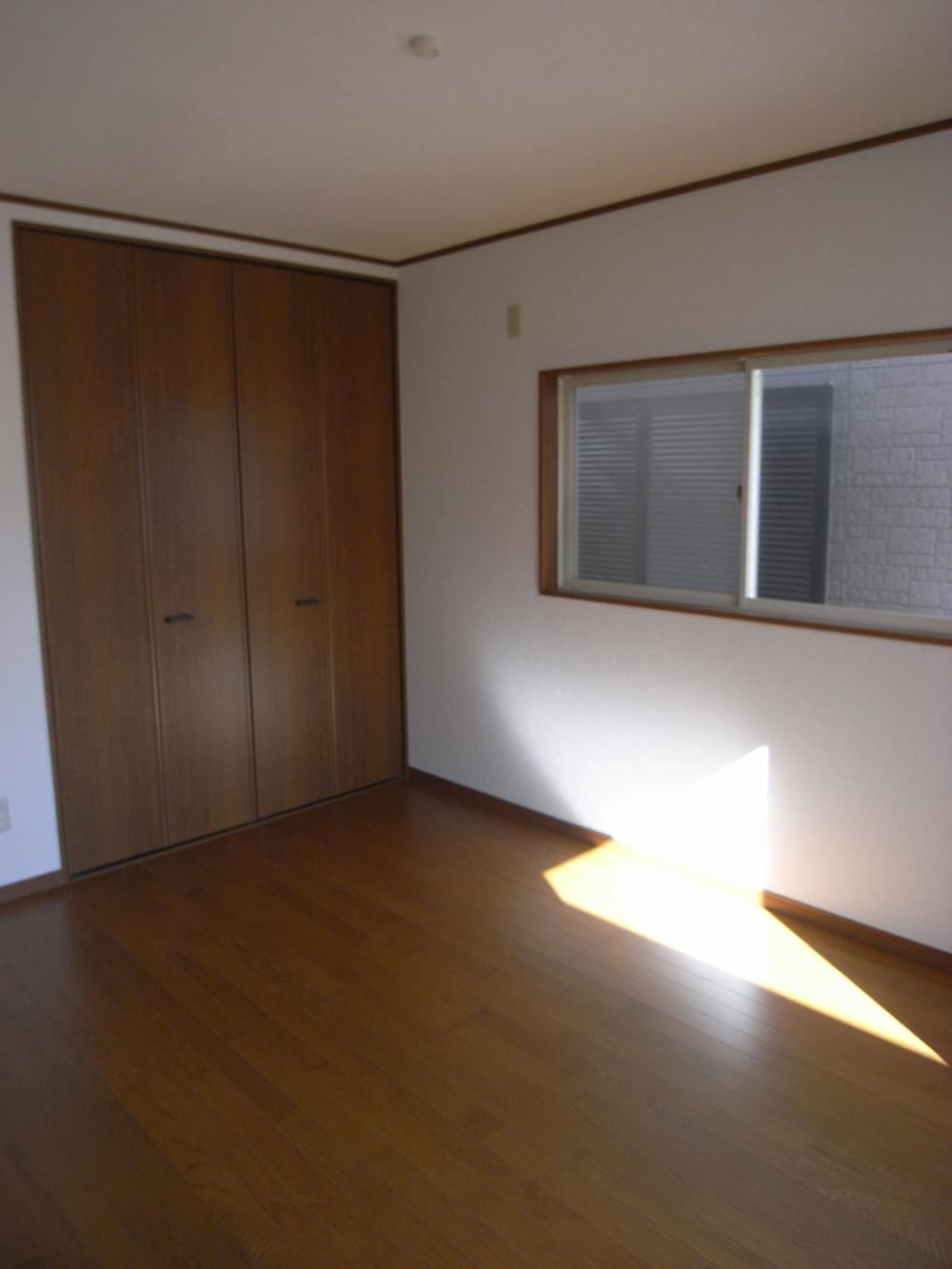 Non-living room. Indoor (11 May 2013) Shooting