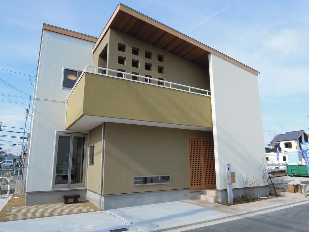 Building plan example (exterior photos). Our model house appearance