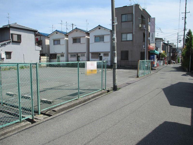 Local photos, including front road. Local (June 2013) Shooting