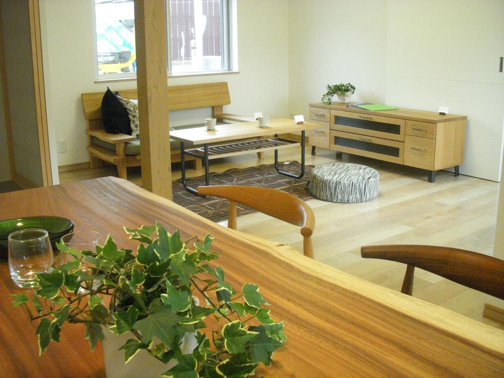 Construction completion expected view. Your family spacious living room that everyone is comfortable and welcoming ☆