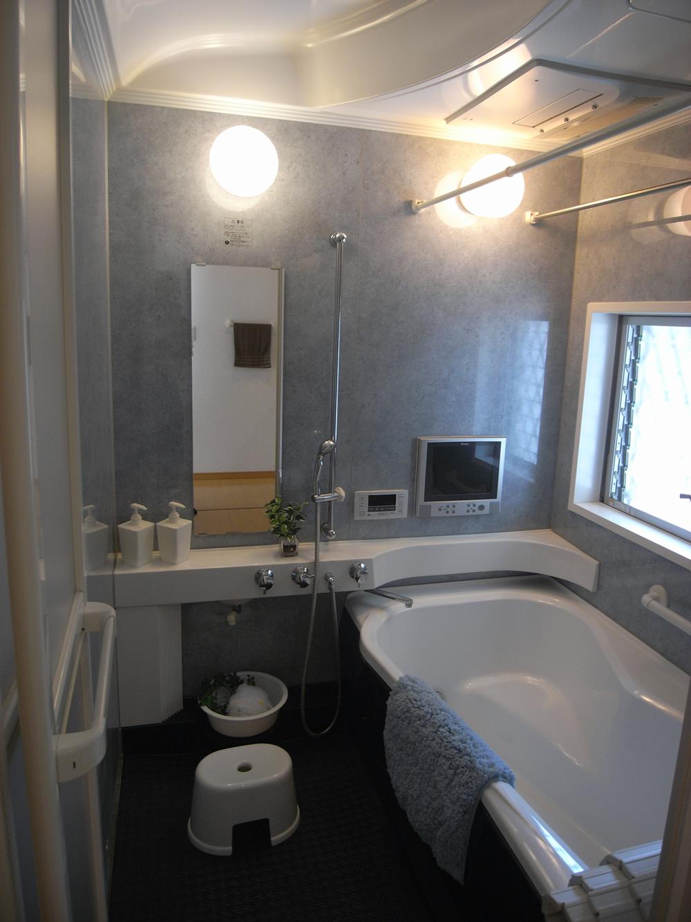 Bathroom. It is with mist Kawakku