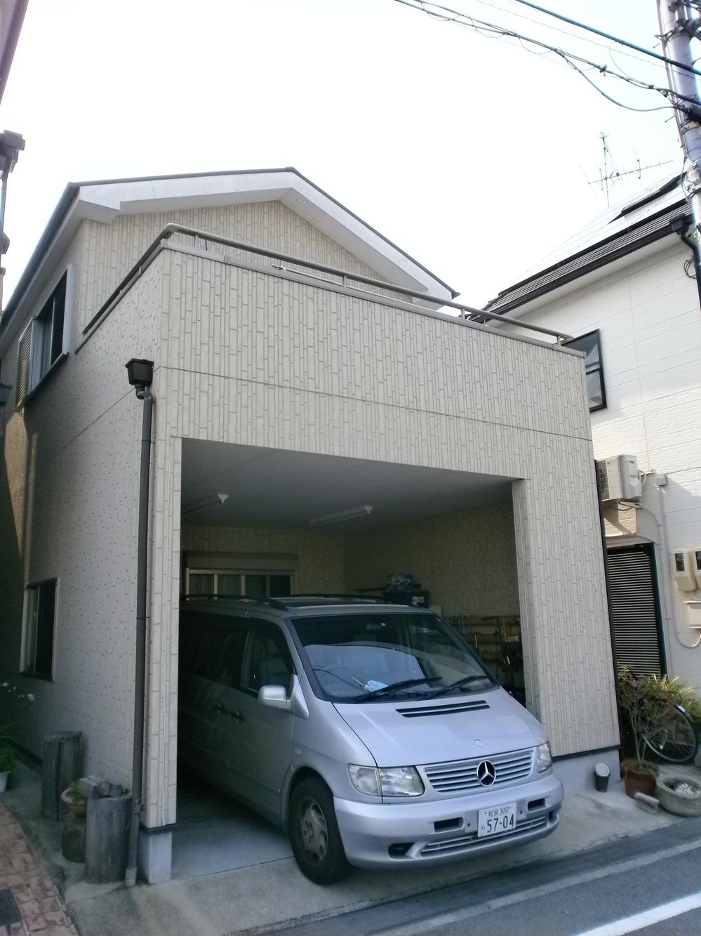 Local appearance photo. East side of the road Photo