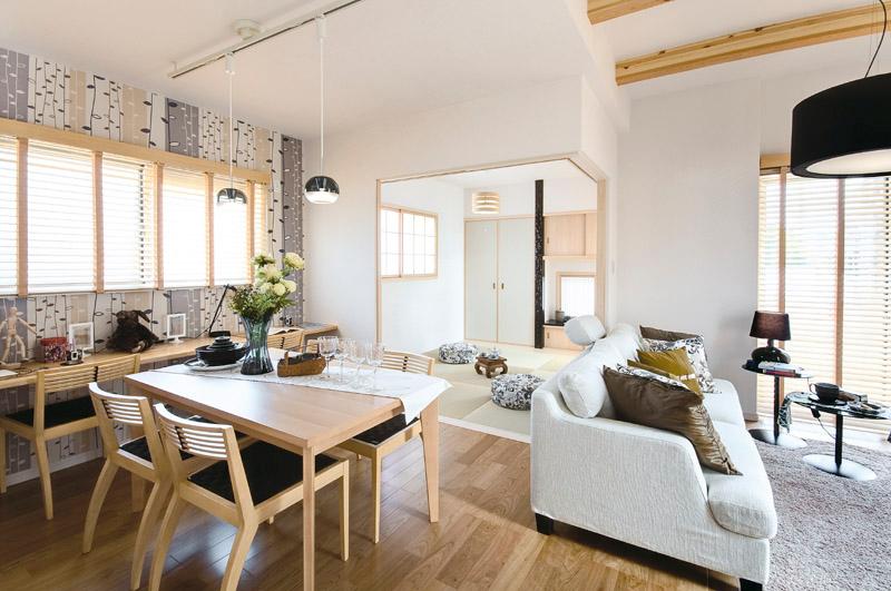 Living. Finished image of our construction example living and Japanese-style room a sense of unity.