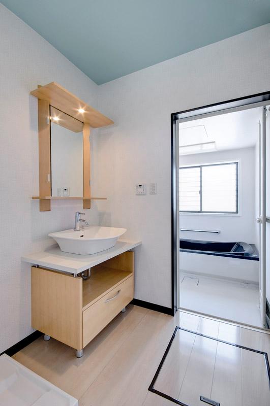 Bathroom. We directed the stylish bathroom.