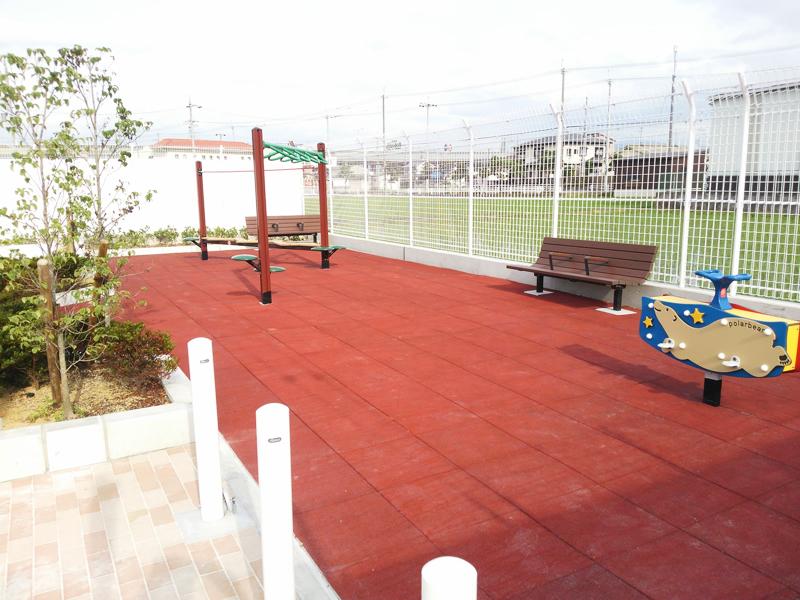 Other. Established a spacious park in the city wards. As a child of the playground, It fosters a rich communication and a place for the family of the alternating current. (Cityscape image illustration)