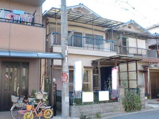 Local appearance photo