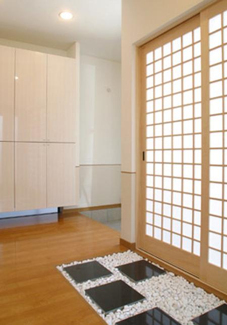 Other introspection. Like hall reminiscent of the inn