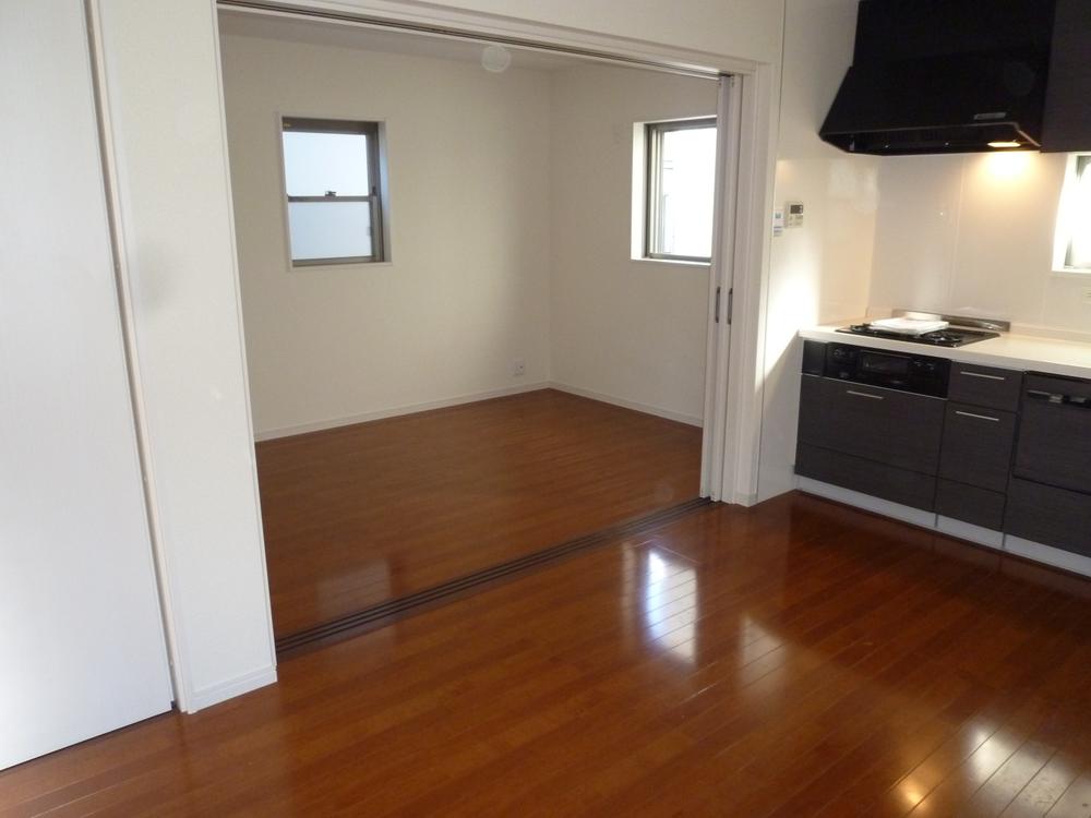 Living. Living is a convenient middle. Usability. 