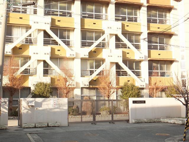 Junior high school. 1016m to Matsubara Municipal Matsubara fifth junior high school