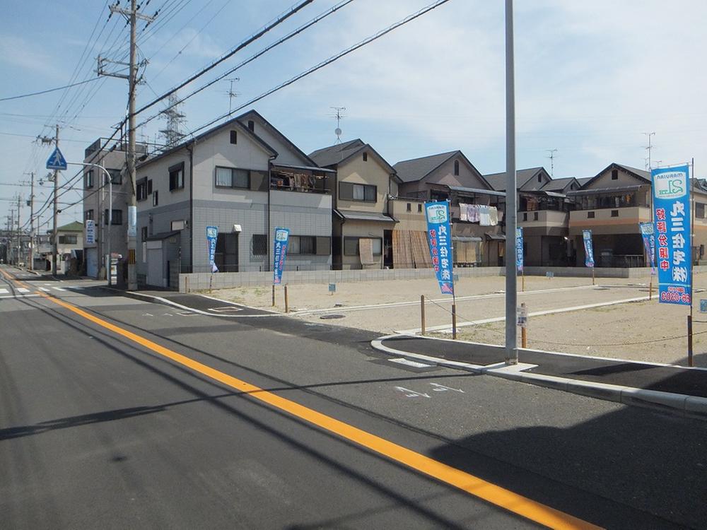 Local photos, including front road. Local (July 2013) Shooting