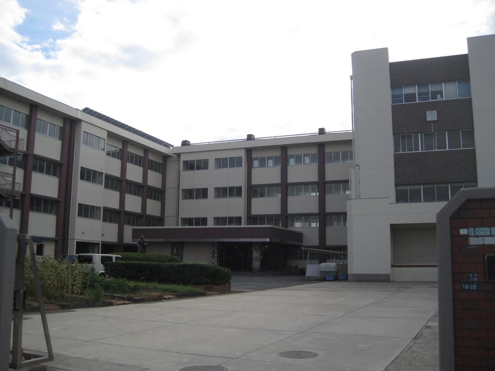 Junior high school. 1773m to Matsubara Municipal Matsubara fourth junior high school