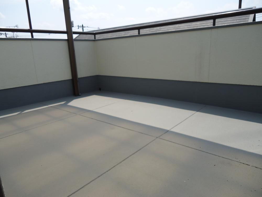 Balcony. Large balcony