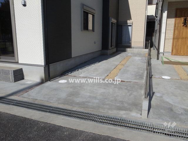 Parking lot. Local (11 May 2013) Shooting