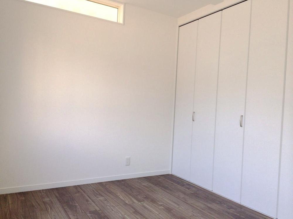 Non-living room. Indoor (11 May 2013) Shooting