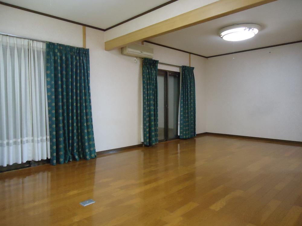 Living. Room (May 2013) Shooting