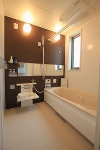 In the current local, Three types of the completed dwelling unit can be confirmed. cafe is the antique atmosphere drifts to introduce here 102-4 No. land of style. There is only large site of 57 square meters more than, Space is clear is felt everywhere, The first floor is ideal LDK of south-facing 18.2 tatami facing the garden was realized. All the second floor of the bedroom layout to the south-facing. We'll be able to also to give children an ideal environment. Also, Also plenty of storage wide closet and since the walk-in closet are provided precious memories, with a growing along with the family of growth goods. Also it can be put away clean electric appliances of the off-season, The room is always likely to be able to keep a clean state.