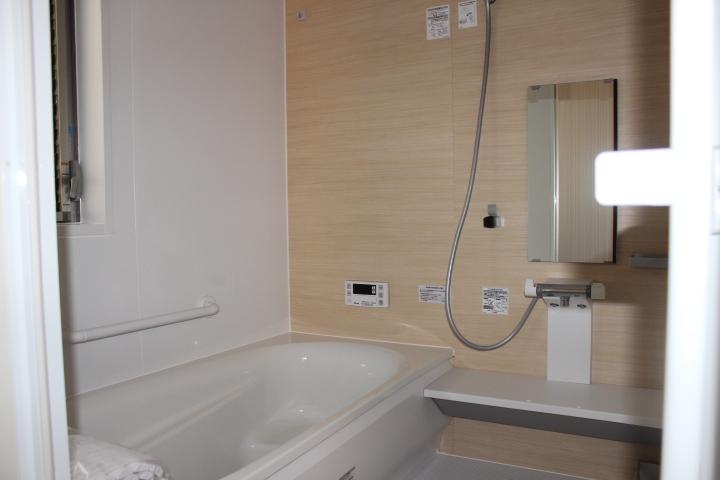 Bathroom. ● 1 pyeong Sais of leeway.