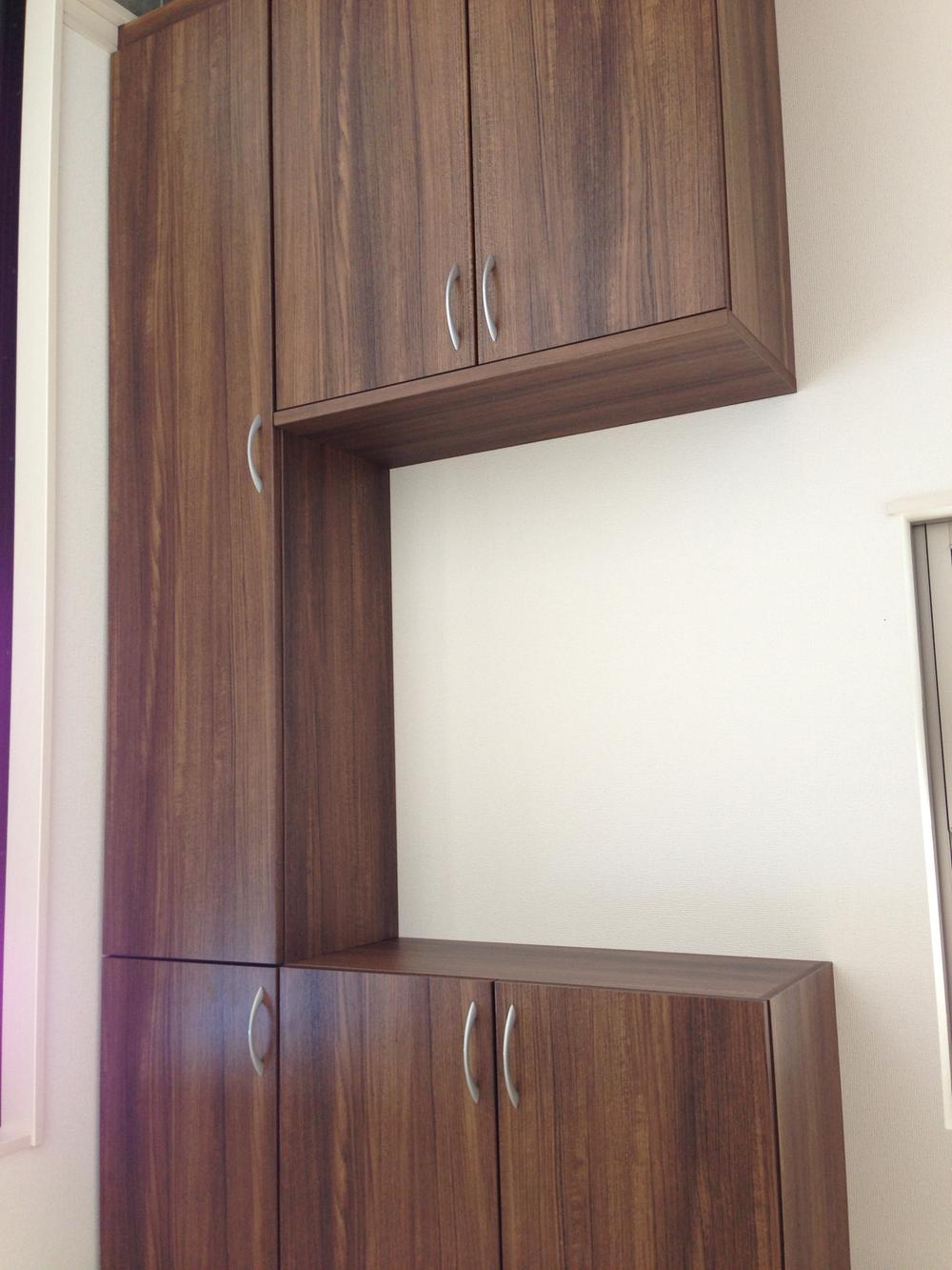 Entrance. Local (September 2013) Shooting