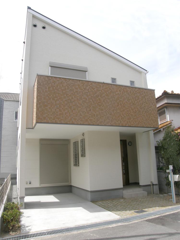 Local appearance photo. Hankyū Minoo Line "Sakurai" walk about 7 minutes from the train station, It is a residential area with a calm atmosphere in the "Mino Hanmachi 4-chome".