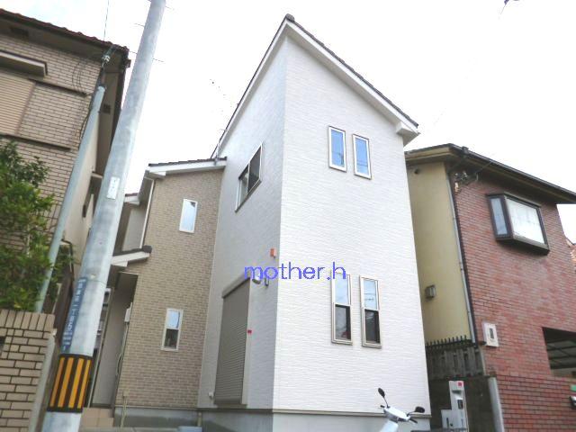 Local appearance photo. Local (10 May 2013) Shooting